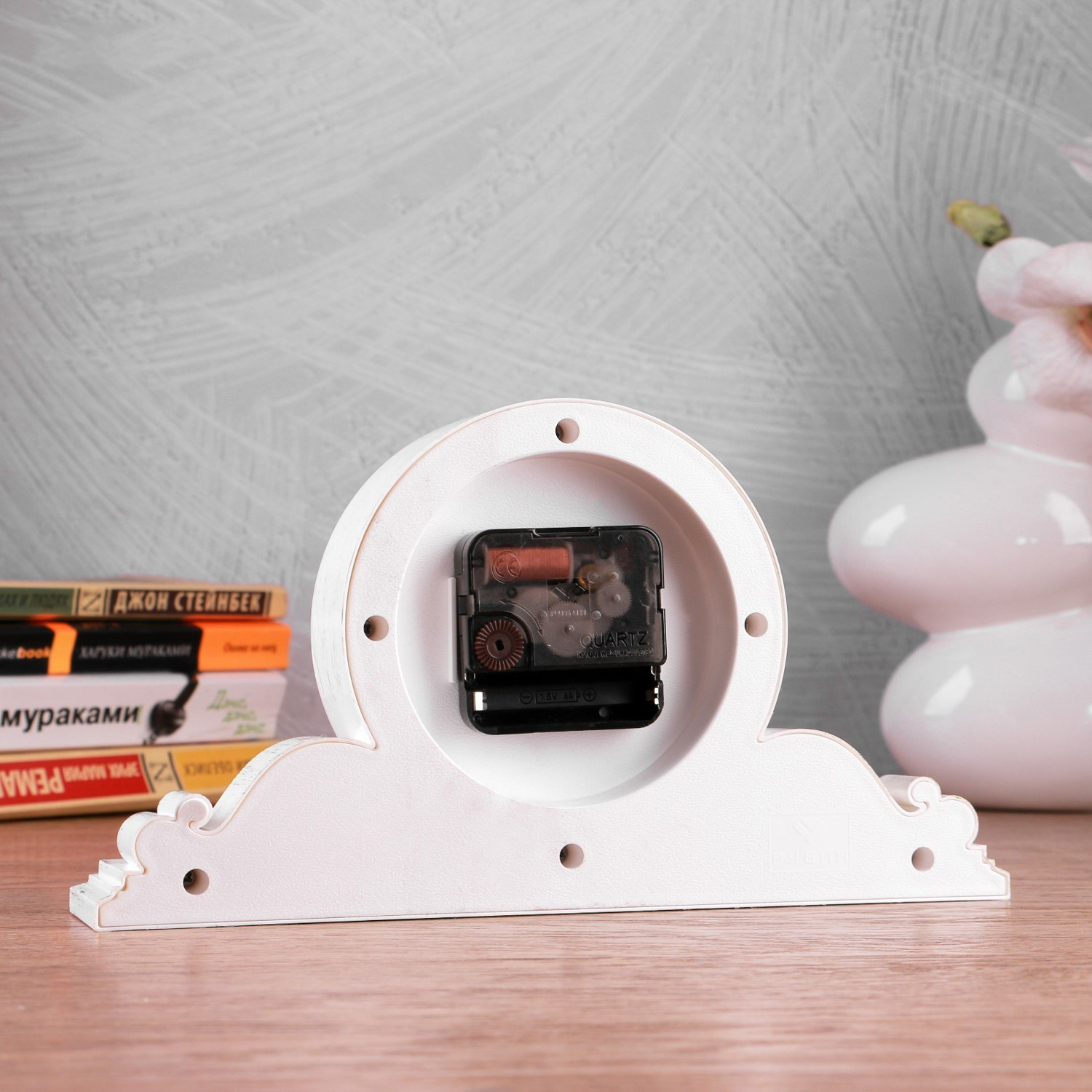 Часы настольные "Милица" 26х14 см, корпус белый с золотом 4833055 Часы настольные "Милица" 26х14 см, корпус белый с золотом 4833055