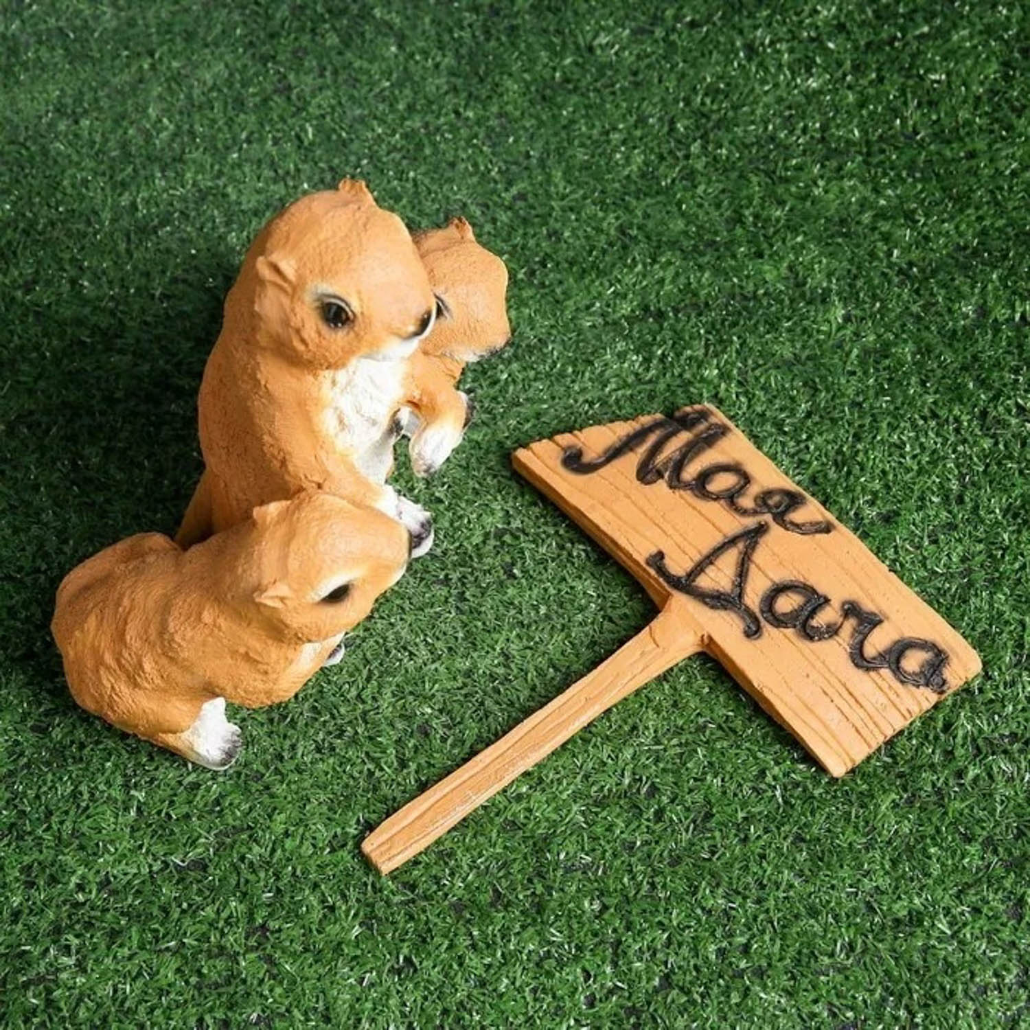 Садовая фигура "Суслики с табличкой" 22см  4074866