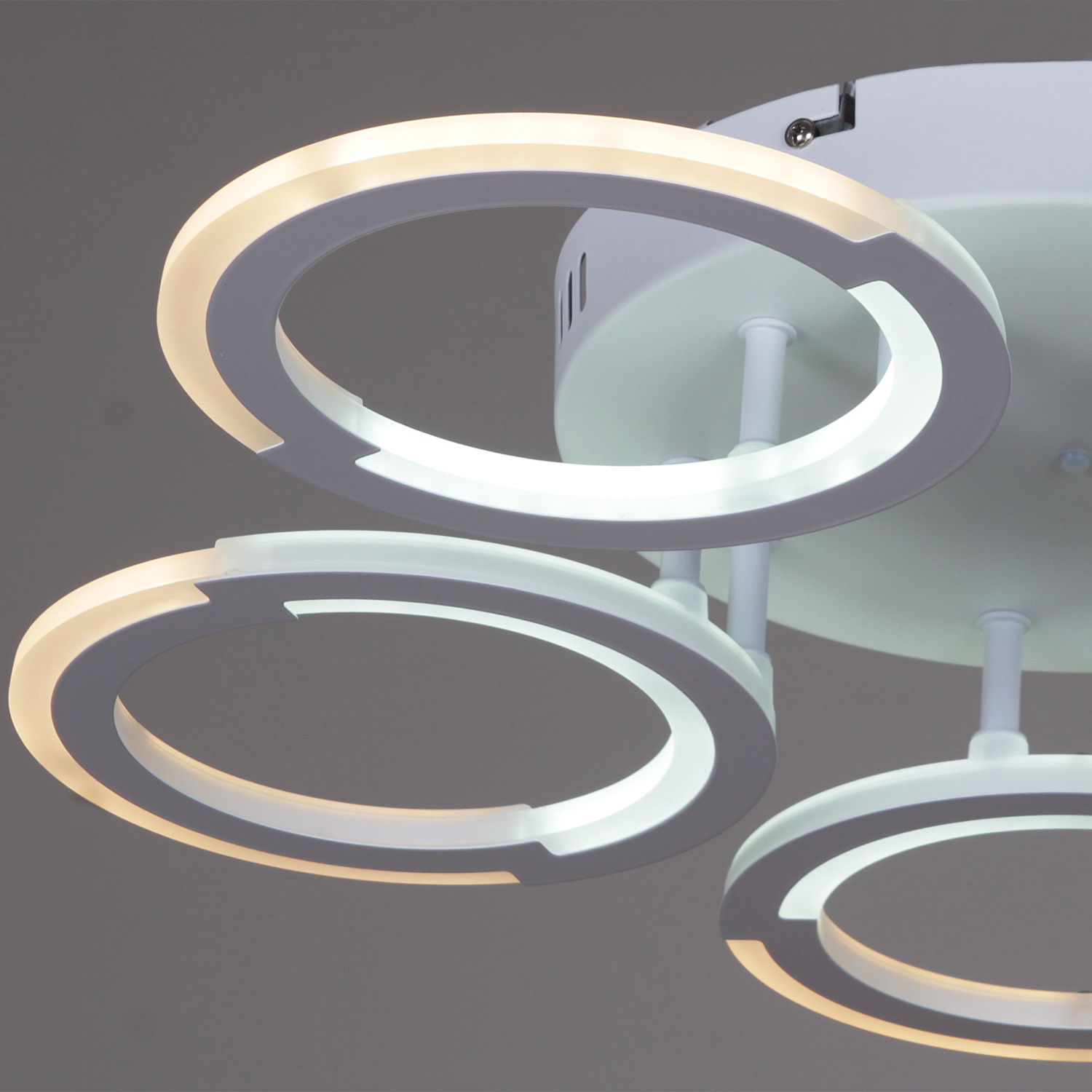 Светильник потолочный светодиодный 09820-3.3-05 WH LED 90W 3000-6000К ПДУ S=16м2  *1