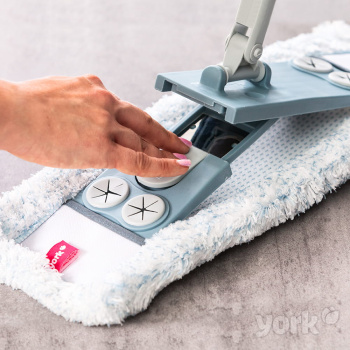 Швабра "флеттер" с насадкой из микрофибры "бархат", телескоп. ручка 145см "MAGNETIC" 081690 *1/12 Швабра "флеттер" с насадкой из микрофибры "бархат", телескоп. ручка 145см "MAGNETIC" 081690 *1/12