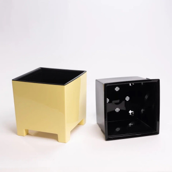 Кашпо пластм. "Нард" 2,1л 140х140мм h140мм со вставкой Желтый мираж НР15-40 *1/8