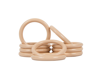 Кольца НОВЫЕ беленый дуб пластик (10шт) тонкие *1